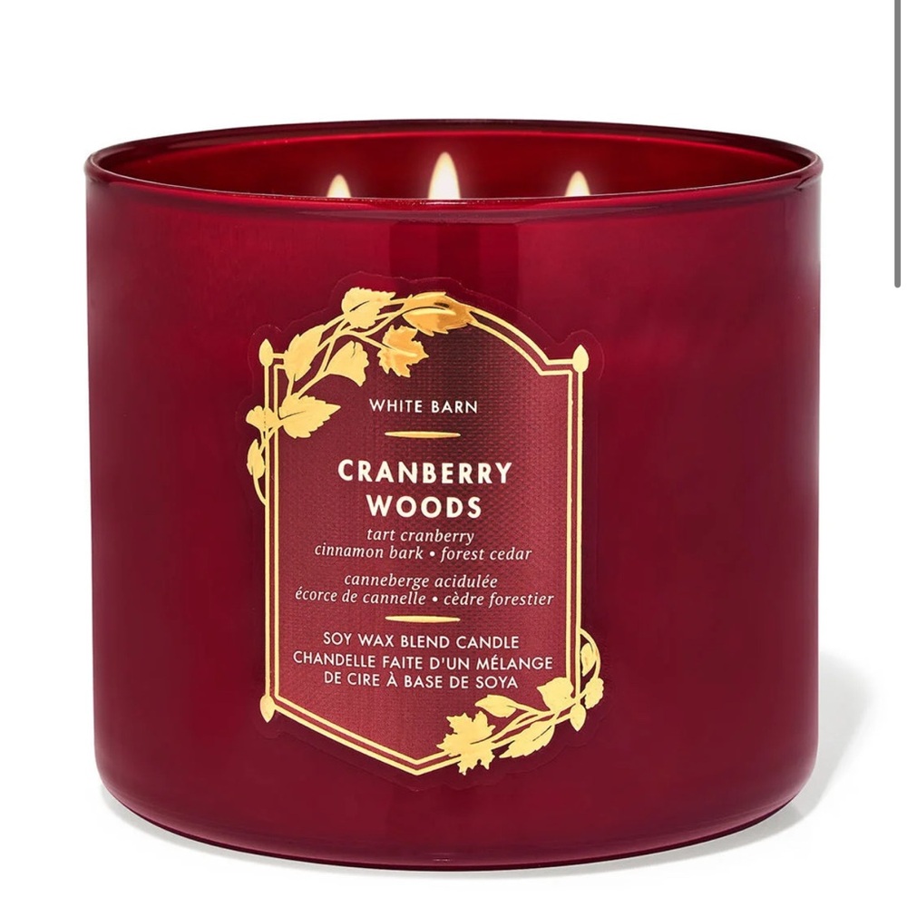White Barn Cranberry Woods Red Candle
